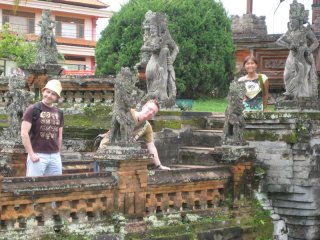 Exploring the Kertha Gosa at Semanapura