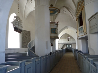 The contemplative and calming interior of Horne church