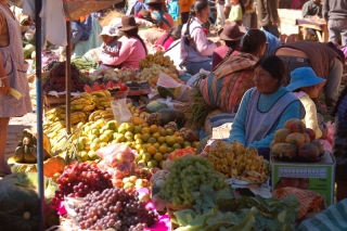The produce market in Pisac