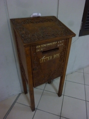 This was apparently the post box at Denpasar airport - so if your postcards from Bali don't arrive, you'll know why