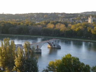 Like the famous Pont d'Avignon, our tour has come to an unexpected stop