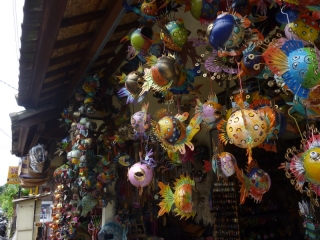 Ubud is full of genuine Balinese crafts, practised for centuries in small villages. And brightly coloured tin fishies